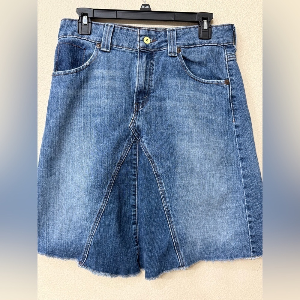 Levi's Skirt Size 10 Classic Blue Denim Western Festival Casual